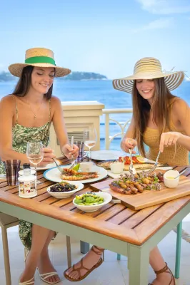 Monte-Carlo Bay Hotel & Resort Dining Photos
