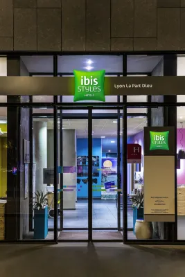 Ibis Styles Lyon Centre - Gare Part Dieu Extérieur Photos
