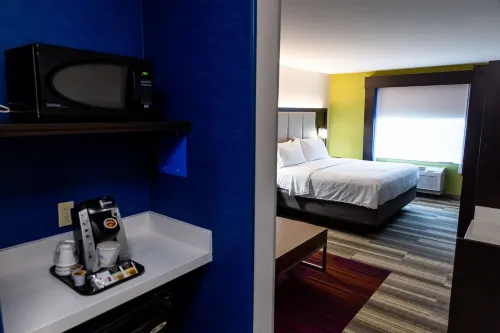 Holiday Inn Express Columbus - Dublin Rooms Photos
