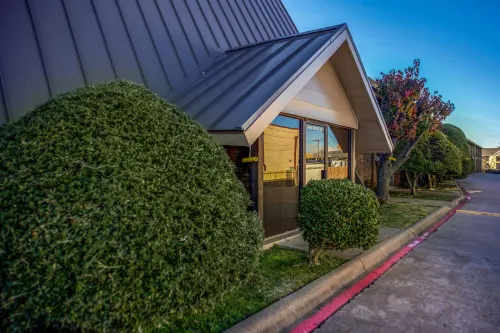 Motel 6 Arlington, TX - Uta Extérieur Photos