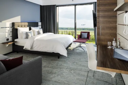 Airport Plaza Hotel Hamburg Rooms Photos