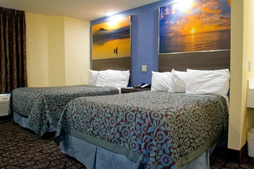 Days Inn by Wyndham Blue Springs Zimmer Photos