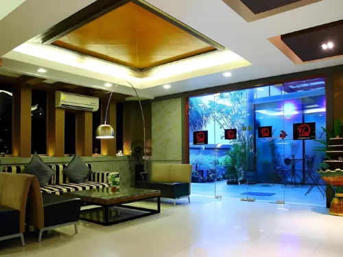 7Q Patong Beach Hotel Public Areas Photos