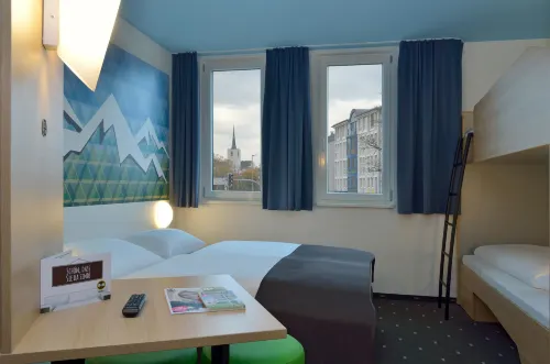 B&B HOTEL Rosenheim Phòng Photos