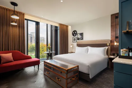 The Gantry London, Curio Collection by Hilton Chambres Photos