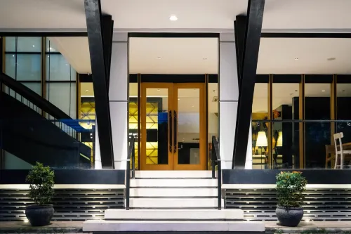 Namin Dago Hotel Featured Photos