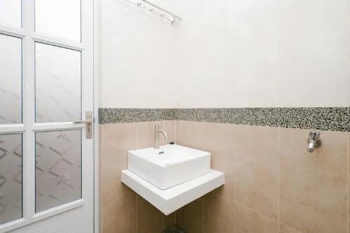 Urbanview B Syariah Lumajang by RedDoorz Kamar Photos