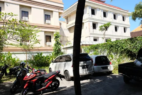Palm Garden Kuta Area Publik Photos