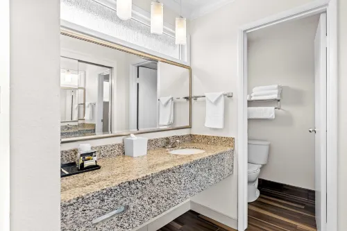 Best Western Garden Inn Photos