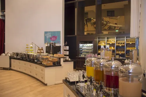 The Morrison Dublin, Curio Collection by Hilton Restauration Photos