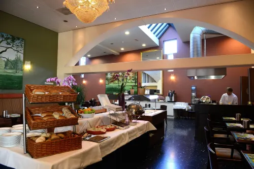 Amrâth Grand Hotel de l’Empereur Dining Photos
