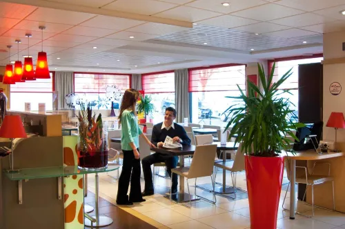 Hôtel ibis Etampes Espaces publics Photos