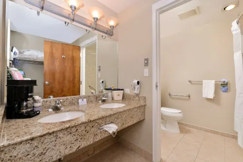 Best Western University Inn Huoneet Photos