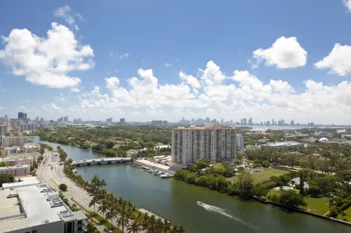 Fontainebleau Miami Beach Circondario Photos
