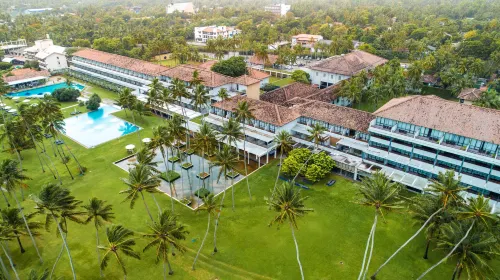 The Blue Water - Geoffrey Bawa Heritage - City Resort Hotel Ulkopuoli Photos