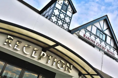 Barons Court Hotel Walsall الغرف Photos