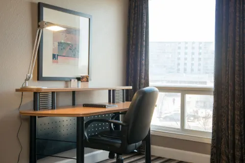 Royal Hotel Regina, Trademark Collection by Wyndham Huoneet Photos