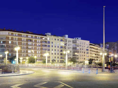 Eurostars Astoria À proximité de l'hôtel Photos