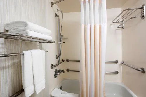 Hilton Garden Inn Irvine East/Lake Forest Photos