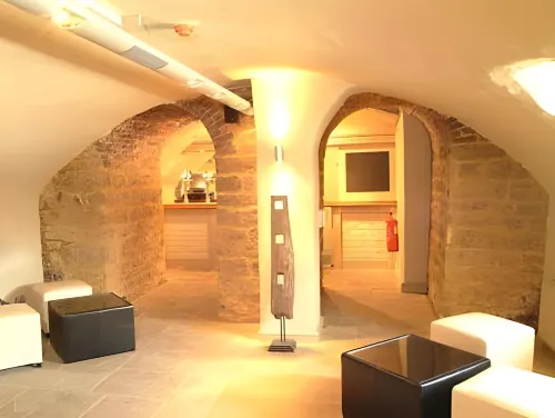 The World's End - Northampton Public Areas Photos