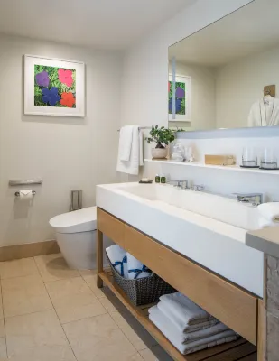 Malibu Beach Inn Photos