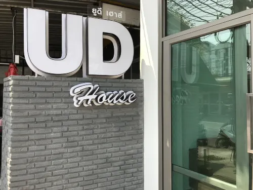 UD House Extérieur Photos