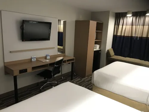 Microtel Inn & Suites by Wyndham BWI Airport Baltimore Zimmer Photos