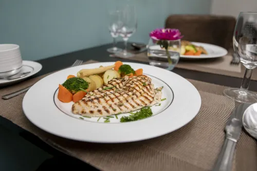 Gem Langham Court Hotel Dining Photos