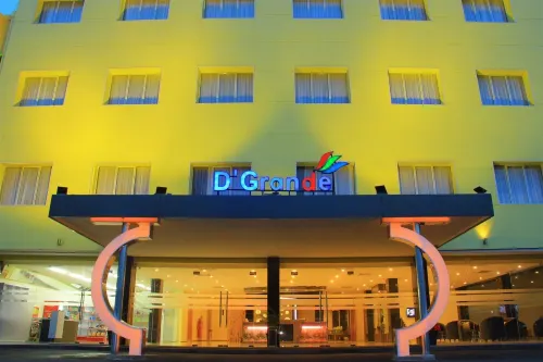 D'Grande Hotel Batam Eksterior Photos