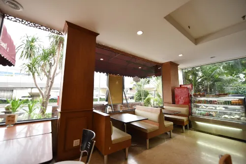 Bangkok City Suite Ristorazione Photos