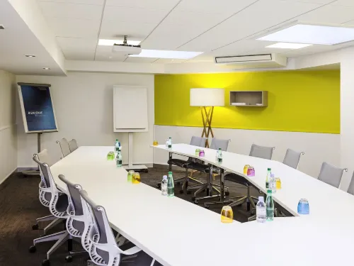 Novotel Paris Centre Bercy Business Photos