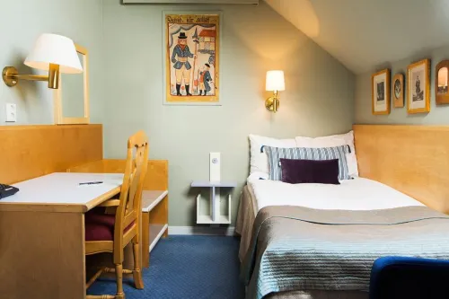 Lady Hamilton Hotel Photos
