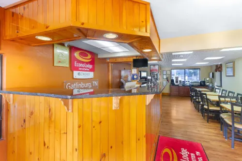Econo Lodge Inn & Suites Gatlinburg at the Convention Center Public Areas Photos