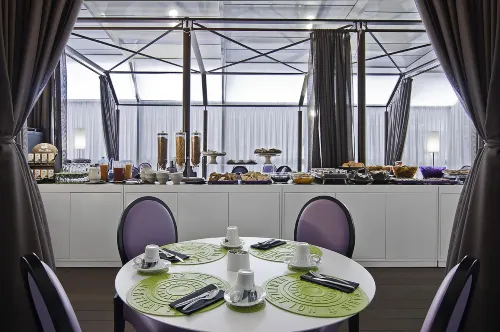 Hotel Caravel Mahlzeiten Photos