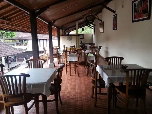 Jati 3 Bungalows and Spa Dining Photos