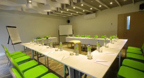 MaxOne Hotel Bukit Jimbaran Fasilitas Bisnis Photos