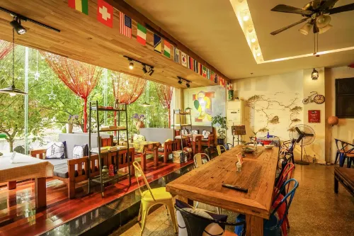 Kunlun International Youth Hostel (Huangshan Downtown) Restauration Photos