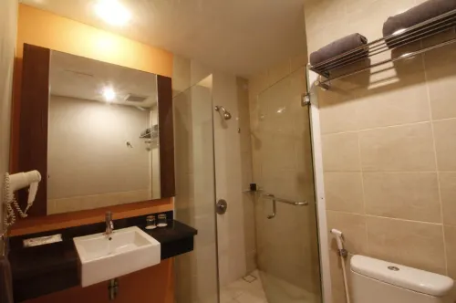 Solo Paragon Hotel & Residence Kamar Photos