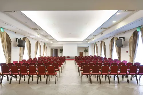 Romano Palace Luxury Hotel Business Photos