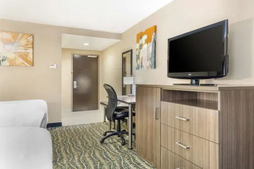 Best Western Plus New Englander Photos