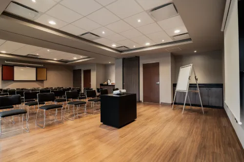 City Express Suites by Marriott Querétaro Espaces Affaires Photos