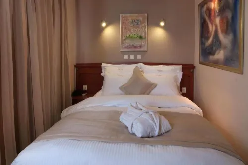 Triton Hotel Piraeus Photos