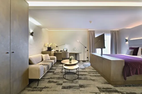 Hotel Charleroi Airport - Van der Valk Photos