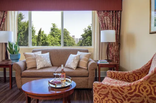Park Lane Suites & Inn Photos