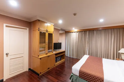Admiral Suites Bangkok Phòng Photos