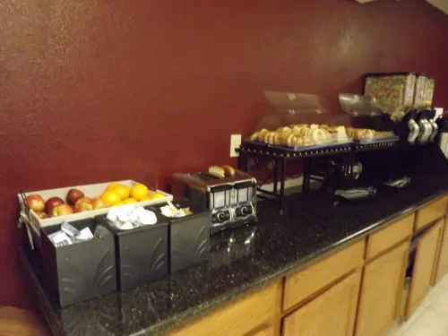 Rodeway Inn & Suites Dining Photos