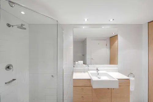 Adina Apartment Hotel Wollongong Rooms Photos