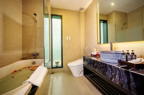 Hoi An Beach Resort Rum Photos