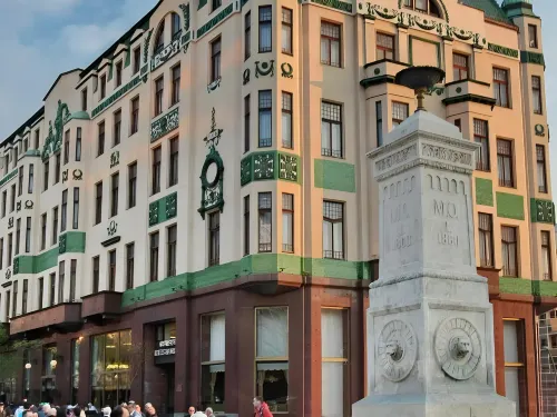 Hotel Moskva Extérieur Photos