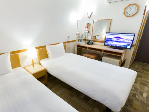 Toyoko Inn Fukuyama-Eki Shinkansen Minami-Guchi Photos